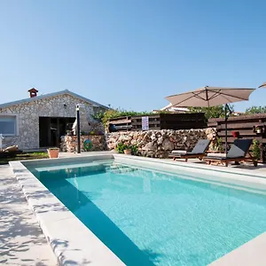 https://haus-vita.pula-hotels.org