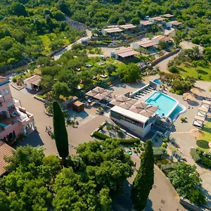 https://holiday-homes-kanajt.primorje-gorskikotar.com